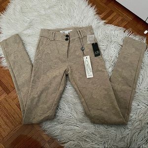 NWT DYNAMITE jacquard beige/tan skinny pants US 1